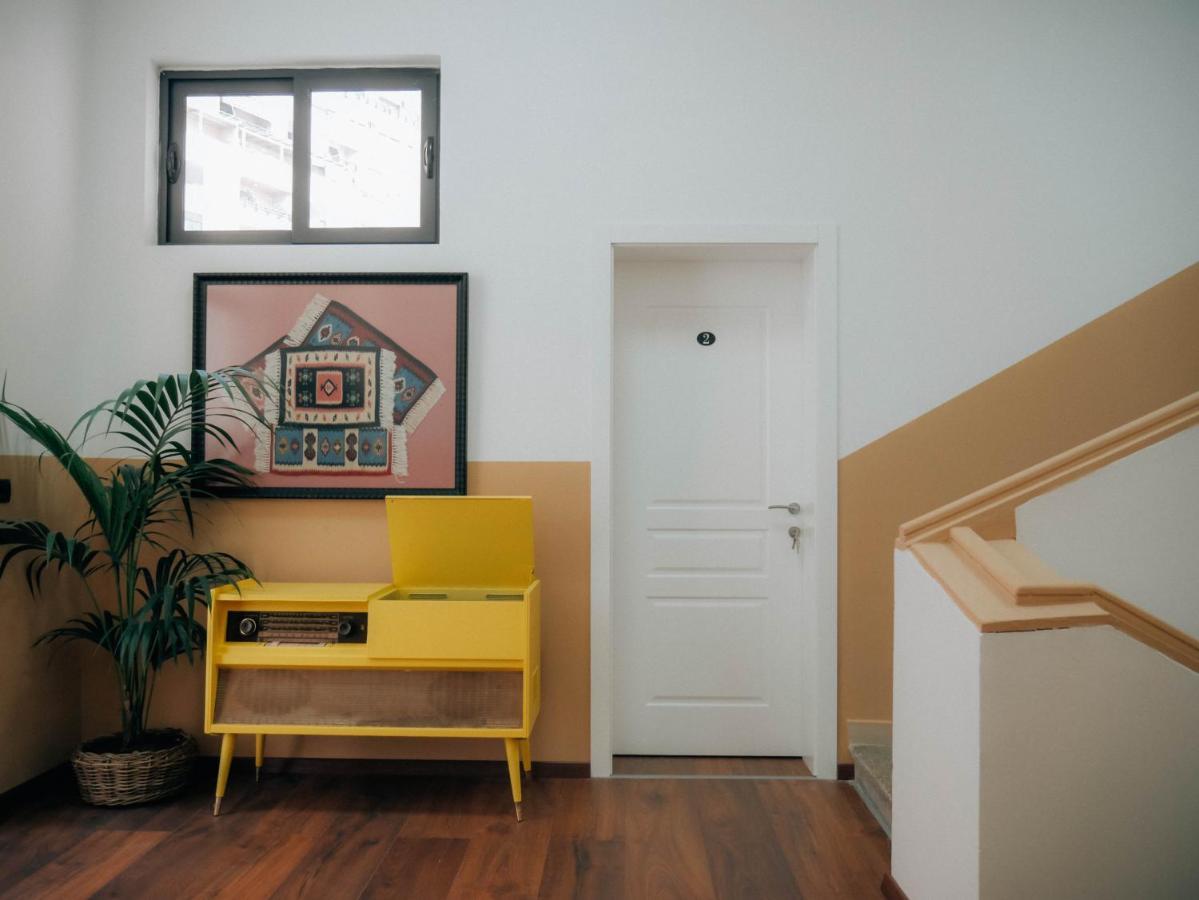 The Maze Hostel Тирана Екстер'єр фото